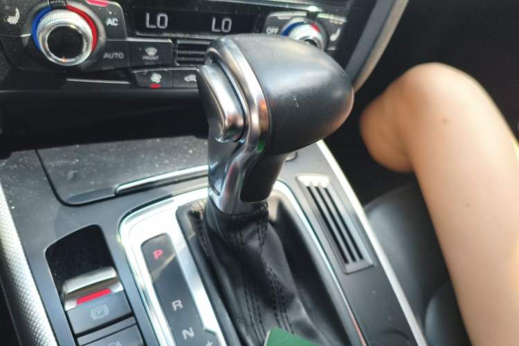 Used Audi A5 2013 Sportback 40 TFSI Gear Lever