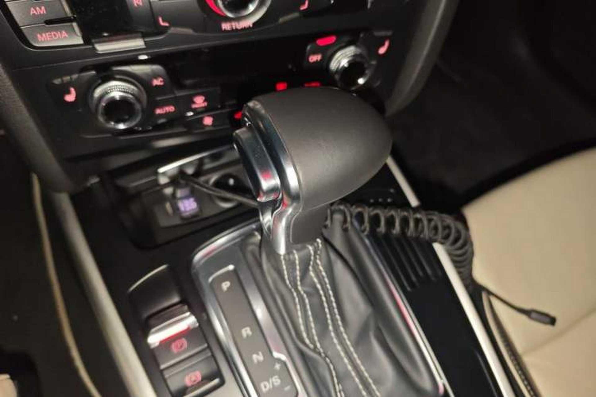 Used Audi A5 2013 Sportback 40 TFSI Fashion Edition Gear Lever