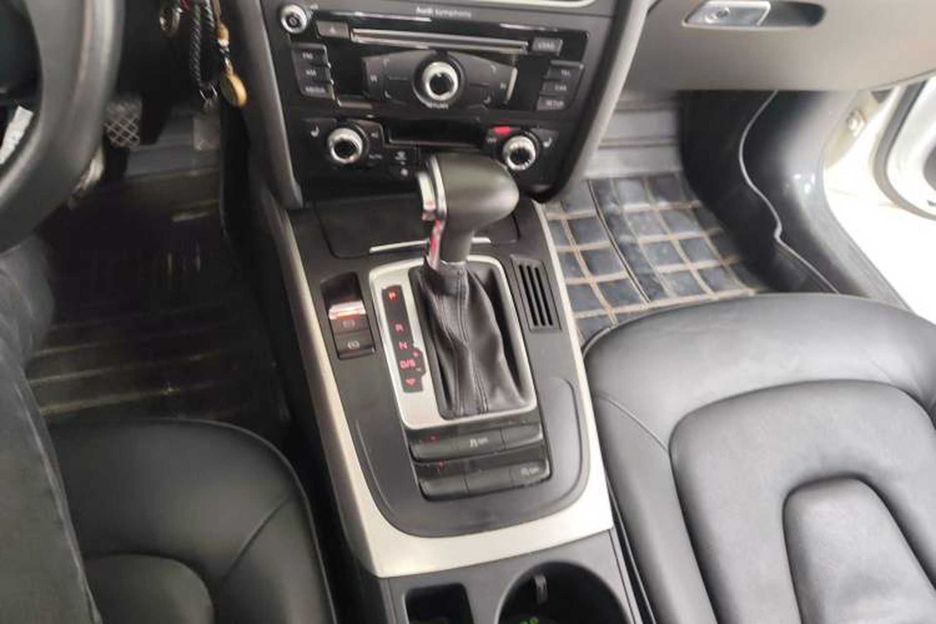 Used Audi A5 2013 Sportback 40 TFSI Gear Lever