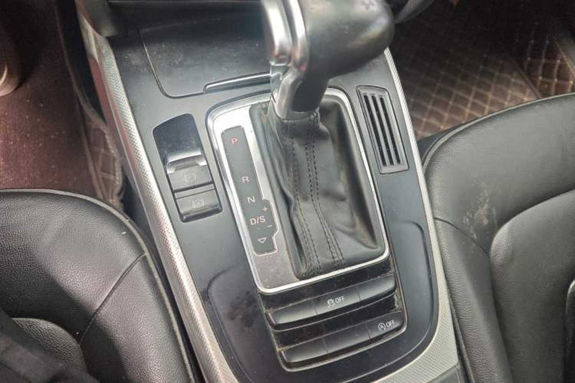 Used Audi A5 2013 Sportback 40 TFSI Gear Lever