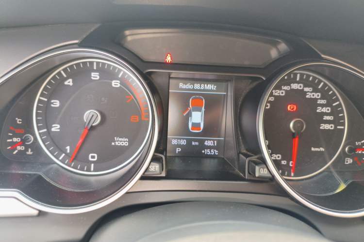 Used Audi A5 2013 Coupe 40 TFSI quattro Instrument Cluster