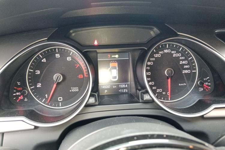 Used Audi A5 2013 Sportback 40 TFSI Instrument Cluster