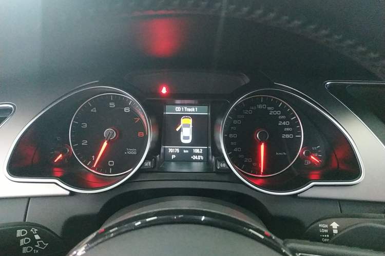Used Audi A5 2013 Coupe 40 TFSI Instrument Cluster