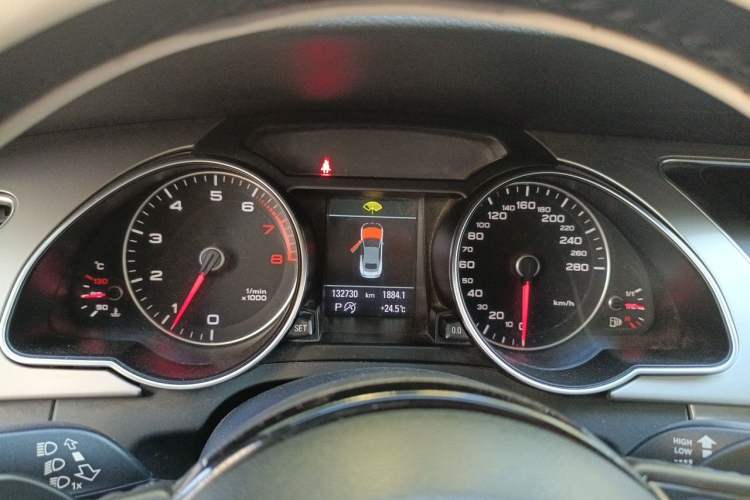 Used Audi A5 2013 Cabriolet 40 TFSI Instrument Cluster