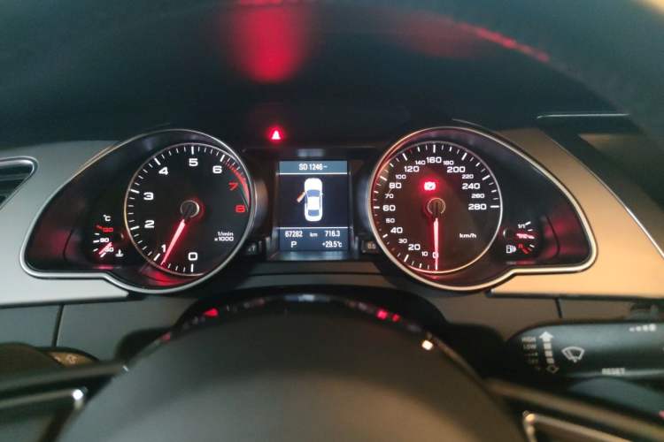 Used Audi A5 2013 Coupe 40 TFSI Instrument Cluster