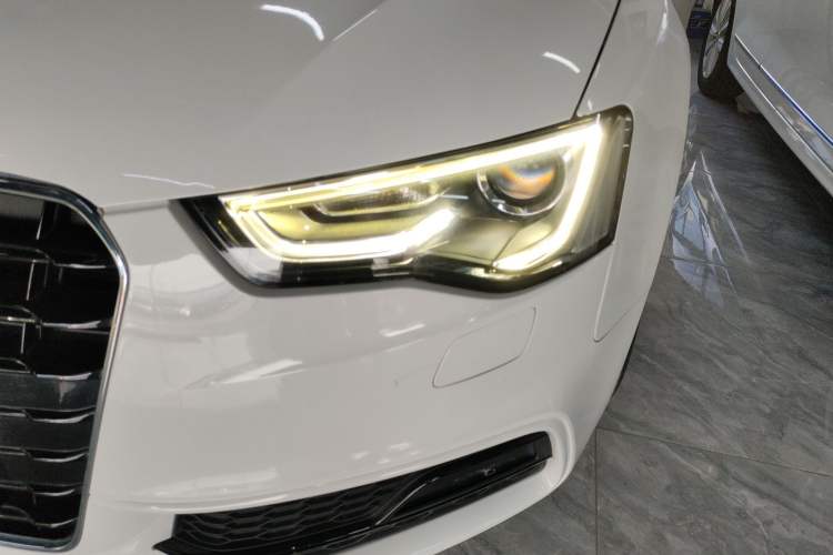 Used Audi A5 2013 Sportback 40 TFSI quattro Left Front Headlight