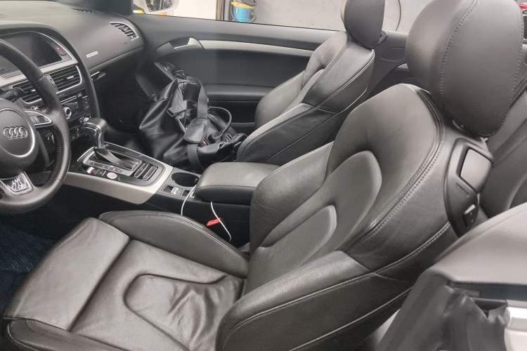 Used Audi A5 2013 Cabriolet 40 TFSI quattro Left Front Seat