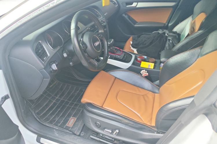 Used Audi A5 2013 Sportback 40 TFSI Fashion Edition Left Front Seat