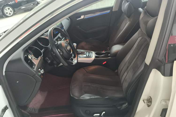 Used Audi A5 2013 Sportback 40 TFSI Left Front Seat