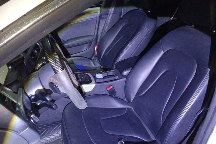 Used Audi A5 2013 Sportback 40 TFSI Fashion Edition Left Front Seat