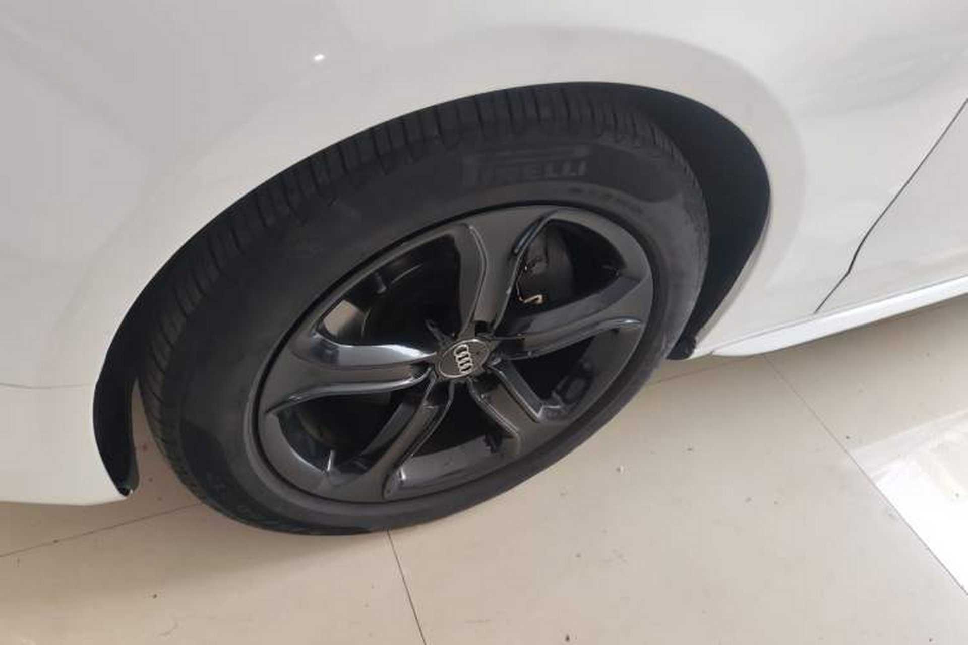 Used Audi A5 2013 Sportback 40 TFSI Left Front Wheel Hub