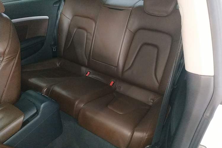 Used Audi A5 2013 Coupe 40 TFSI Left Rear Seat