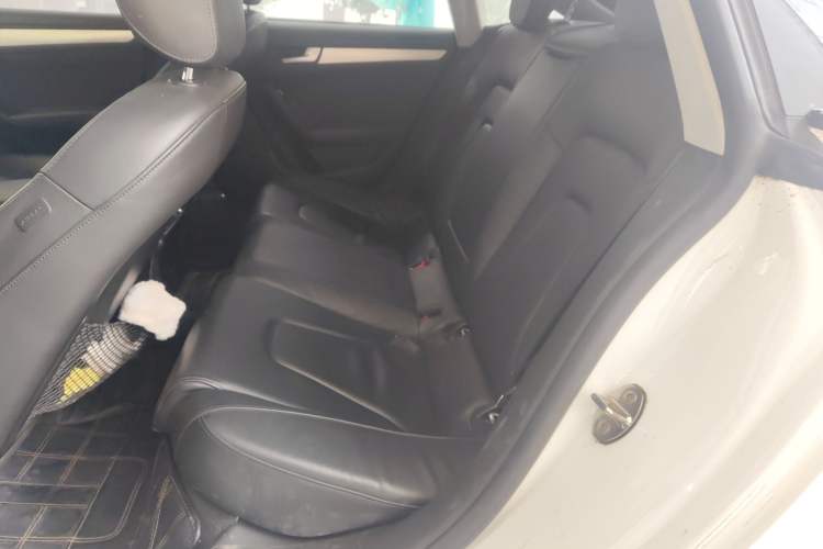 Used Audi A5 2013 Sportback 40 TFSI Left Rear Seat