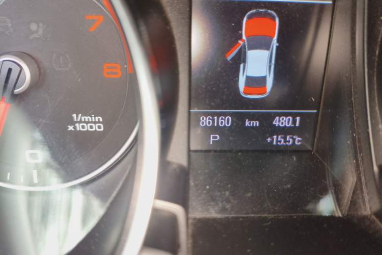 Used Audi A5 2013 Coupe 40 TFSI quattro Odometer Close Up