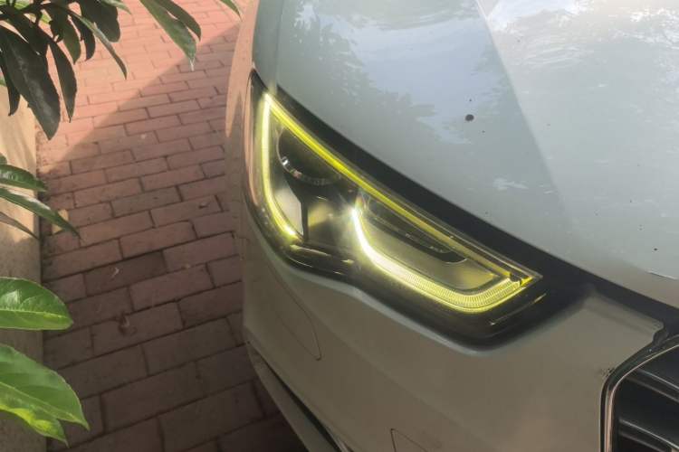 Used Audi A5 2013 Sportback 40 TFSI quattro Right Front Headlight