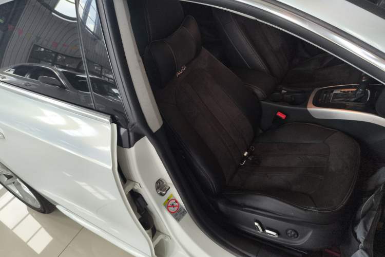 Used Audi A5 2013 Sportback 40 TFSI Right Front Seat