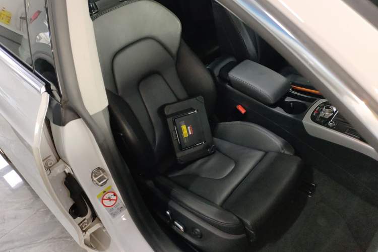 Used Audi A5 2013 Sportback 40 TFSI quattro Right Front Seat
