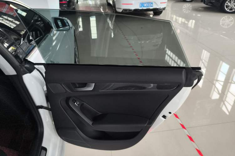 Used Audi A5 2013 Sportback 40 TFSI Right Rear Door Interior