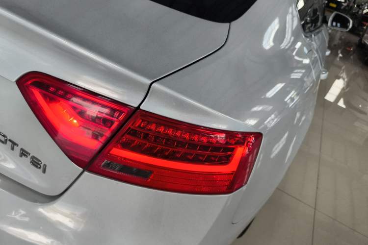 Used Audi A5 2013 Sportback 40 TFSI Right Rear Taillight