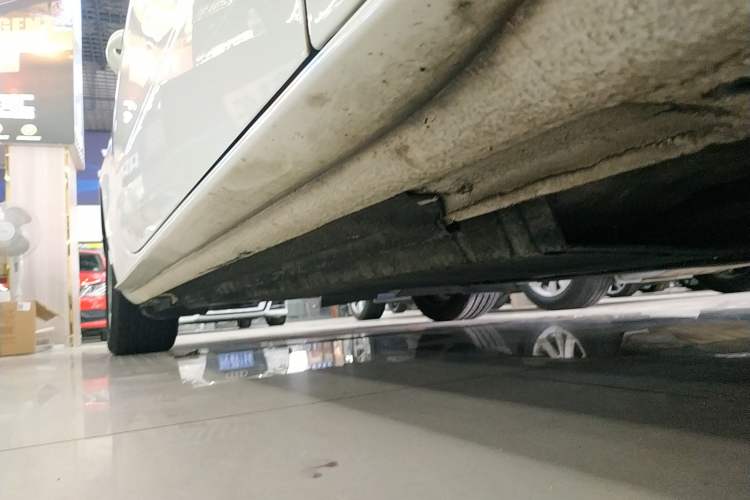 Used Audi A5 2013 Coupe 40 TFSI Right Side Sill