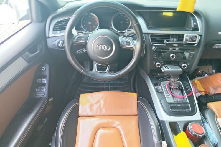 Used Audi A5 2013 Sportback 40 TFSI Fashion Edition Steering Wheel