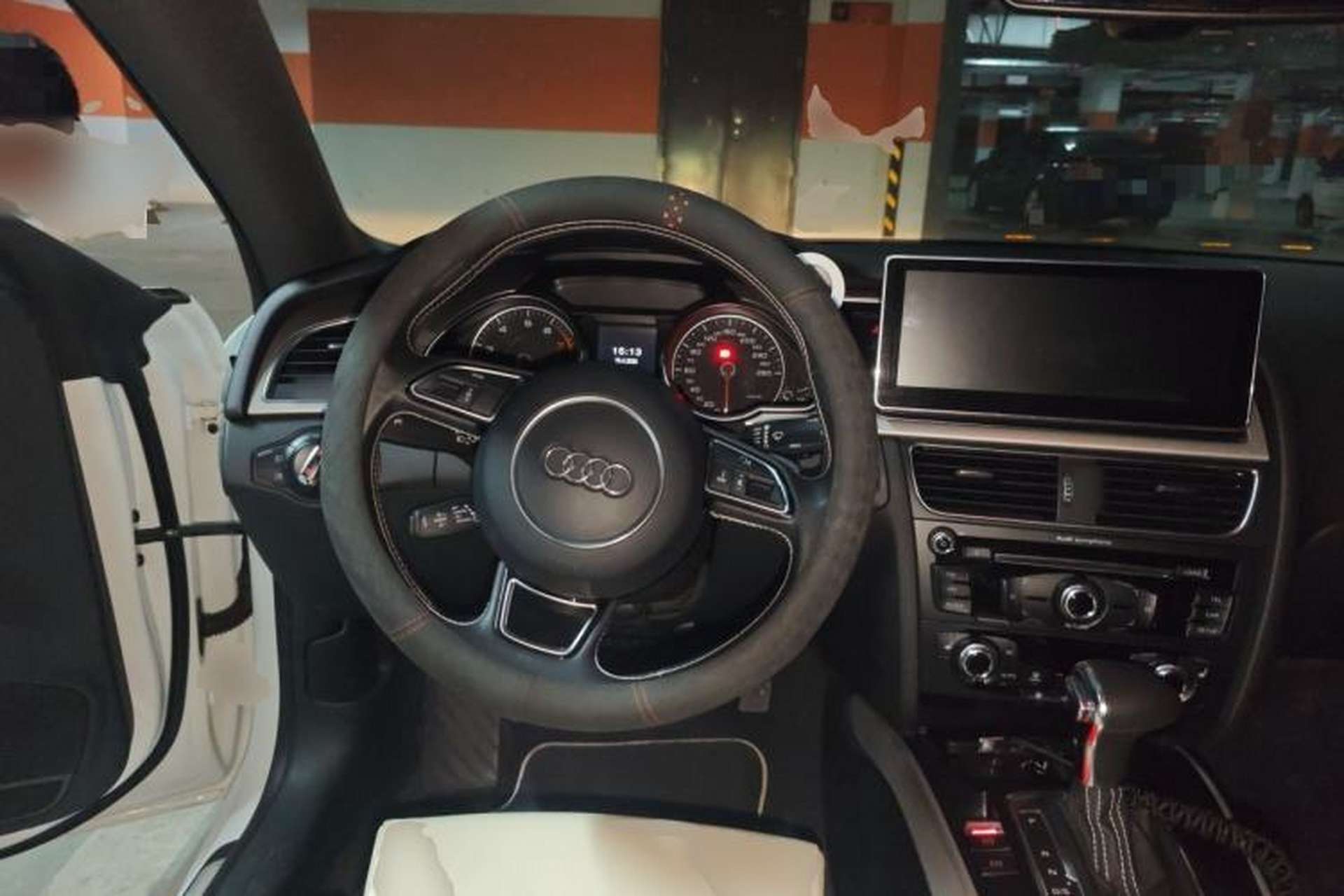 Used Audi A5 2013 Sportback 40 TFSI Fashion Edition Steering Wheel