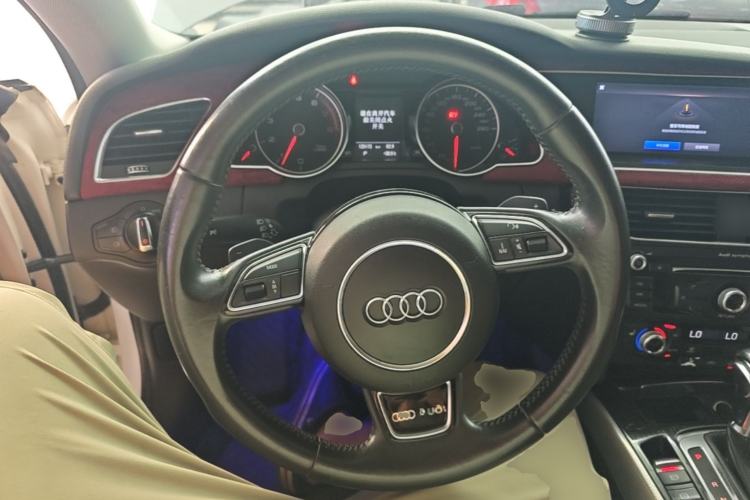 Used Audi A5 2013 Sportback 40 TFSI Steering Wheel