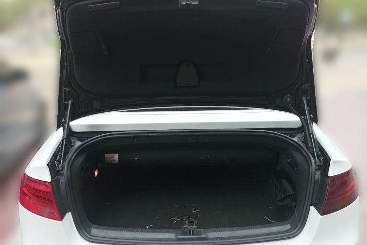 Used Audi A5 2013 Cabriolet 40 TFSI Trunk