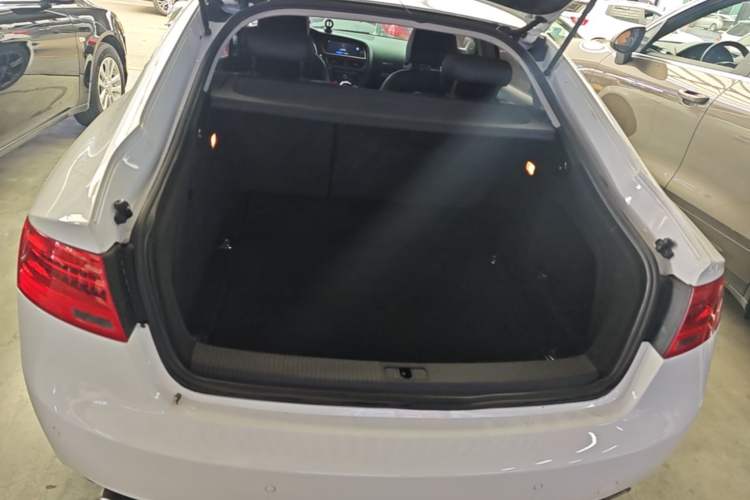 Used Audi A5 2013 Sportback 40 TFSI Trunk