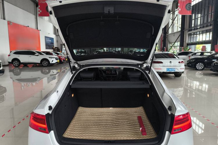 Used Audi A5 2013 Sportback 40 TFSI Trunk