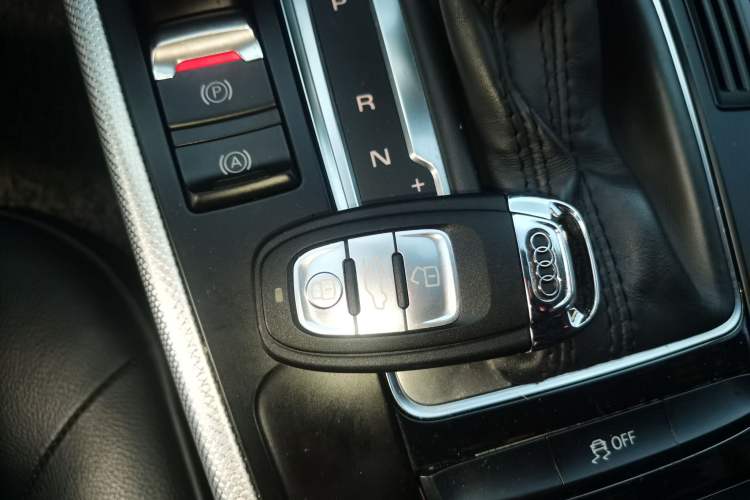 Used Audi A5 2013 Sportback 40 TFSI Vehicle Key