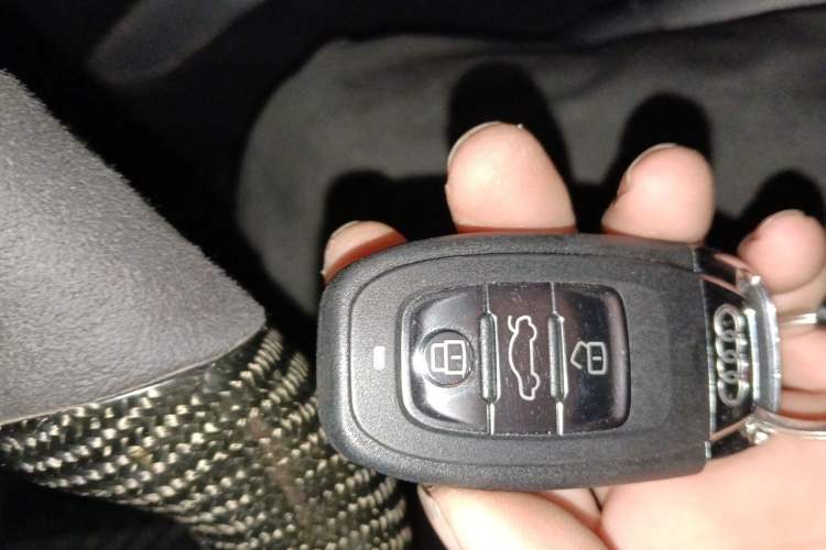 Used Audi A5 2013 Sportback 40 TFSI Fashion Edition Vehicle Key