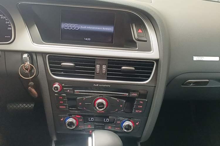 Used Audi A5 2014 Sportback 45 TFSI Audio And AC Panel