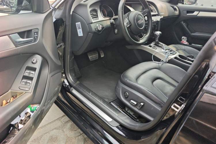 Used Audi A5 2014 Sportback 45 TFSI Driver Seat