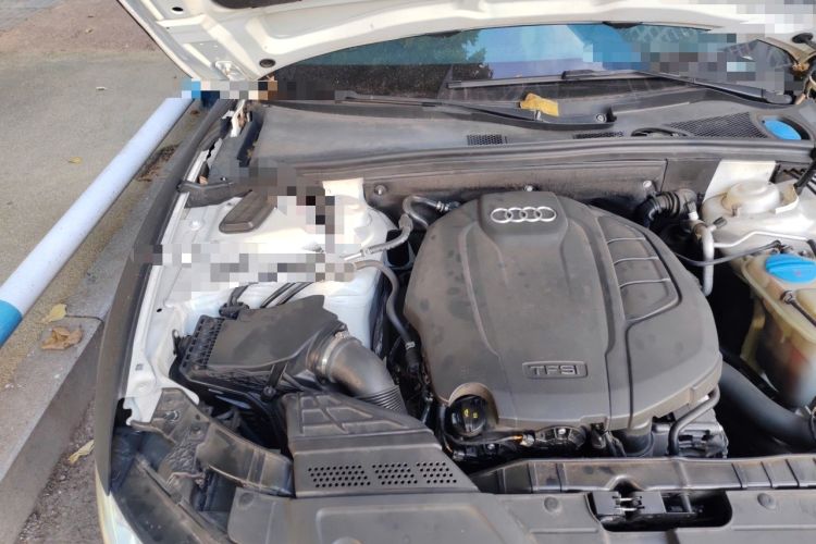 Used Audi A5 2014 Sportback 45 TFSI quattro Engine Bay Right