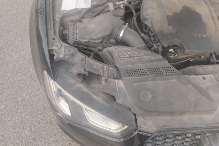 Used Audi A5 2014 Coupe 45 TFSI Engine Bay Right