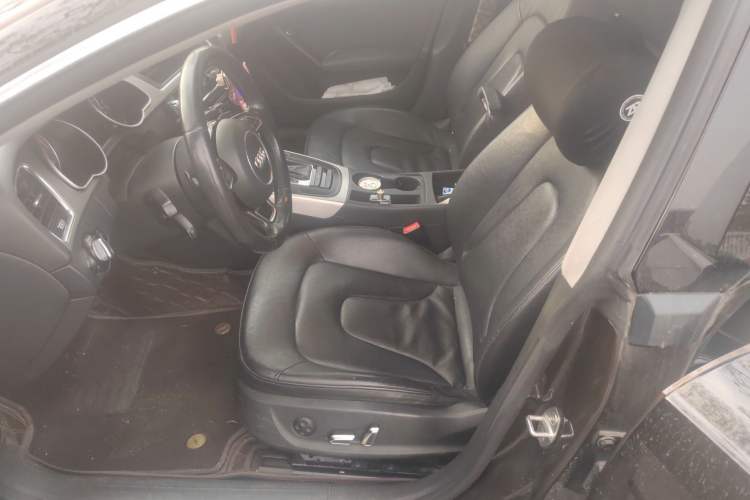 Used Audi A5 2014 Coupe 45 TFSI Left Front Seat