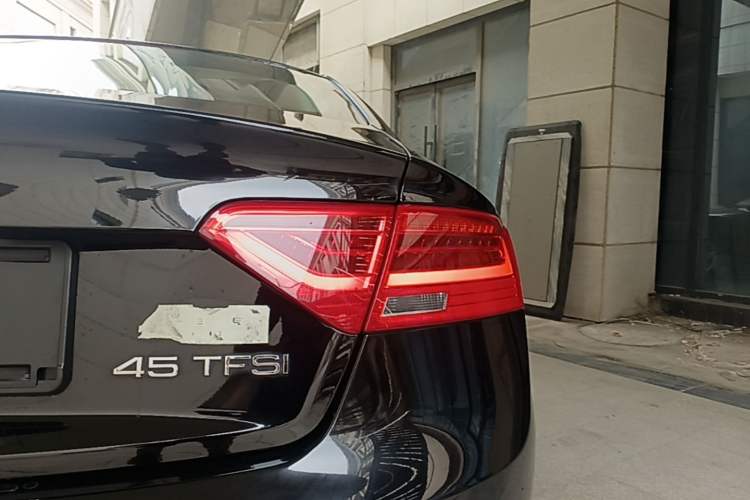 Used Audi A5 2014 Sportback 45 TFSI Right Rear Taillight