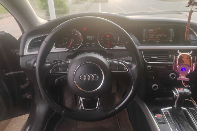 Used Audi A5 2014 Coupe 45 TFSI Steering Wheel