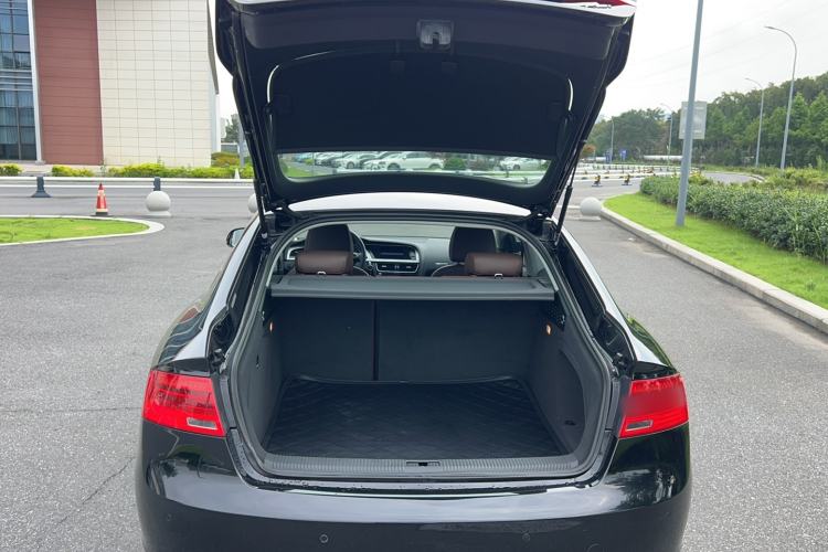 Used Audi A5 2014 Sportback 45 TFSI Trunk