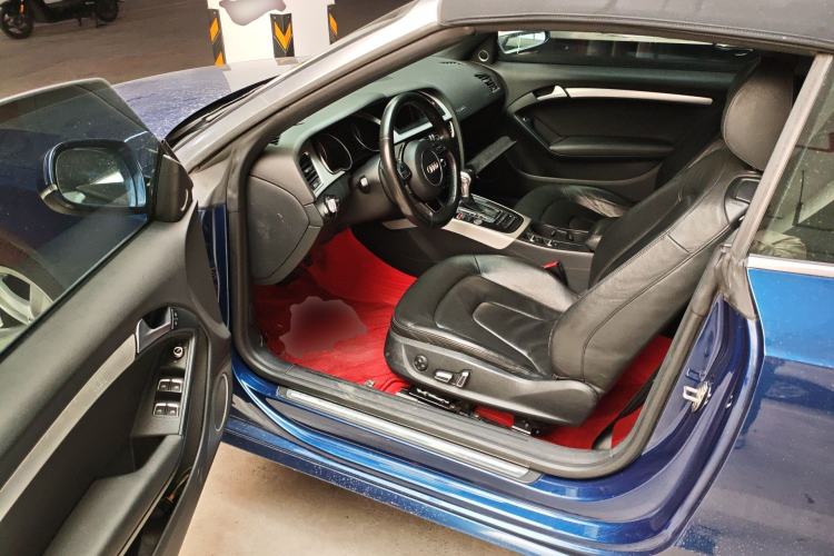 Used Audi A5 2014 Cabriolet 45 TFSI quattro Driver Seat