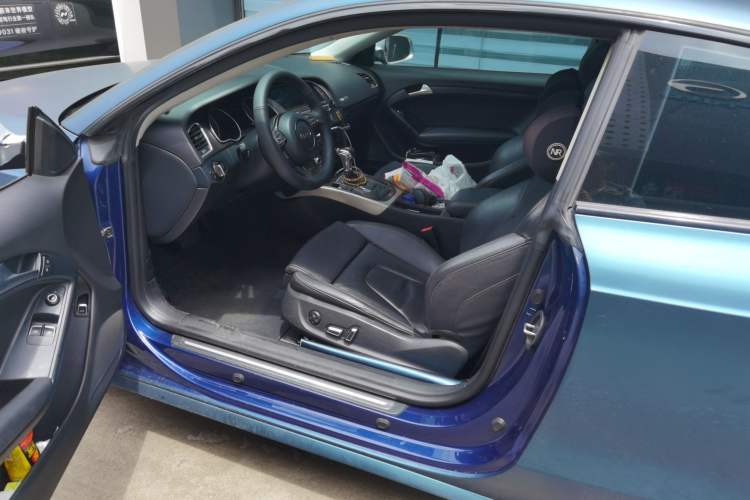 Used Audi A5 2014 Coupe 45 TFSI Driver Seat