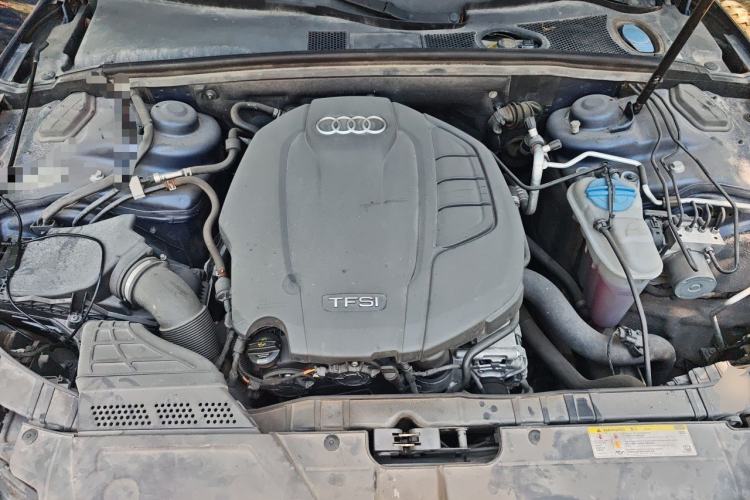 Used Audi A5 2014 Sportback 45 TFSI Engine Bay