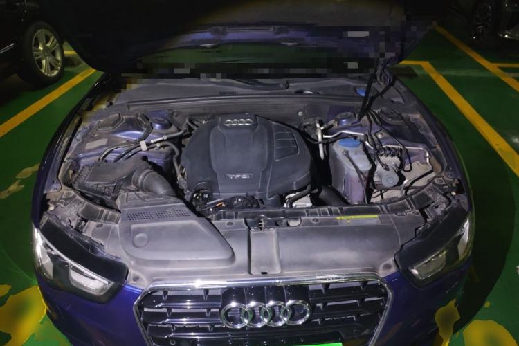 Used Audi A5 2014 Sportback 45 TFSI Engine Bay