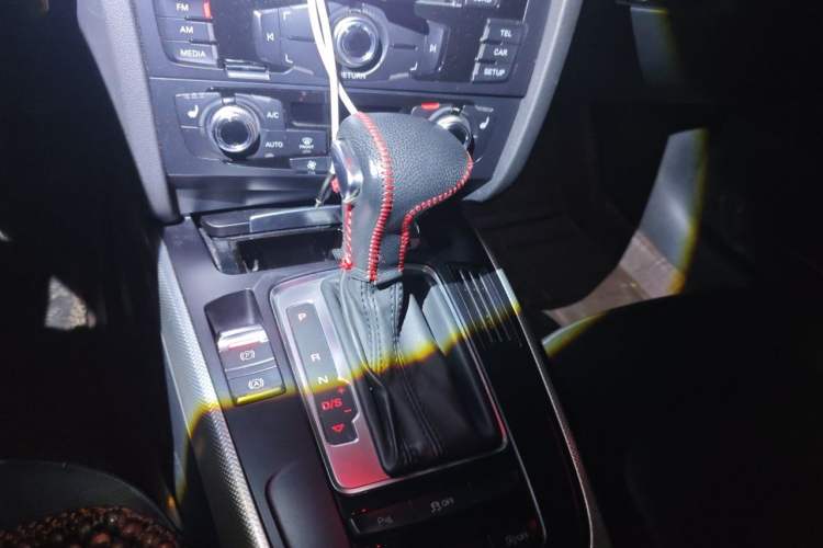 Used Audi A5 2014 Sportback 45 TFSI Gear Lever