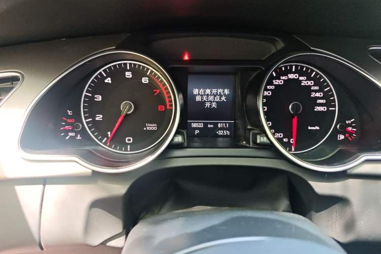 Used Audi A5 2014 Sportback 45 TFSI Odometer Close Up