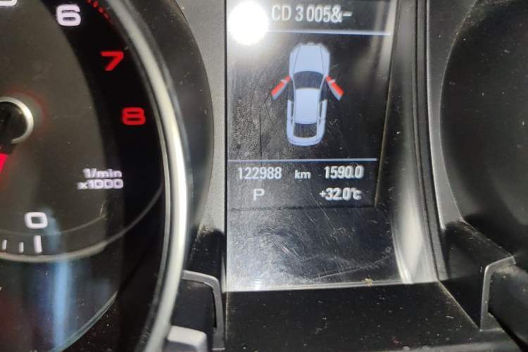 Used Audi A5 2014 Sportback 45 TFSI Odometer Close Up