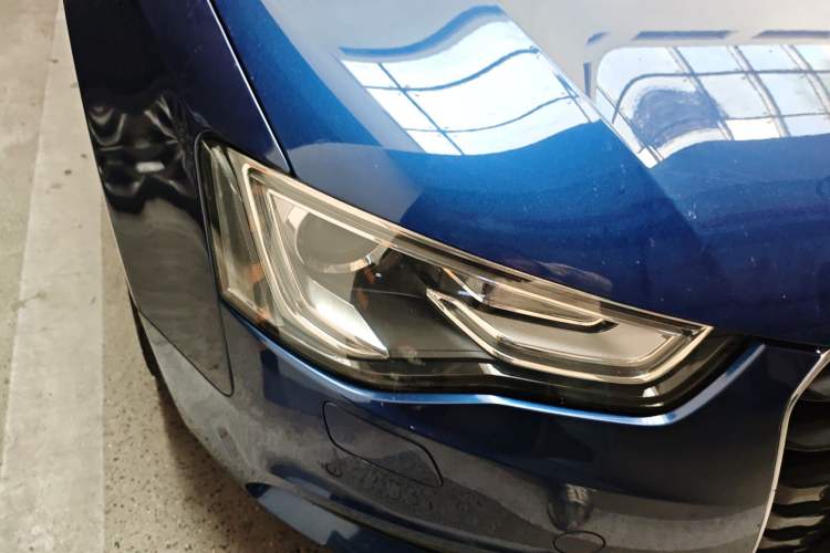 Used Audi A5 2014 Cabriolet 45 TFSI quattro Right Front Headlight