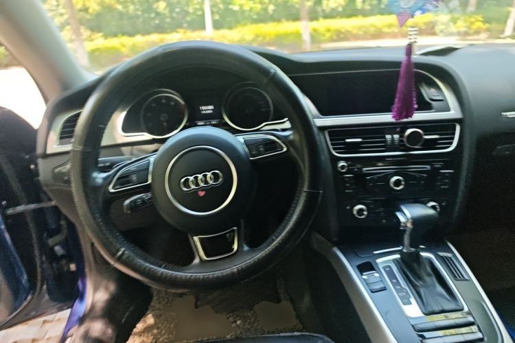 Used Audi A5 2014 Sportback 45 TFSI Steering Wheel