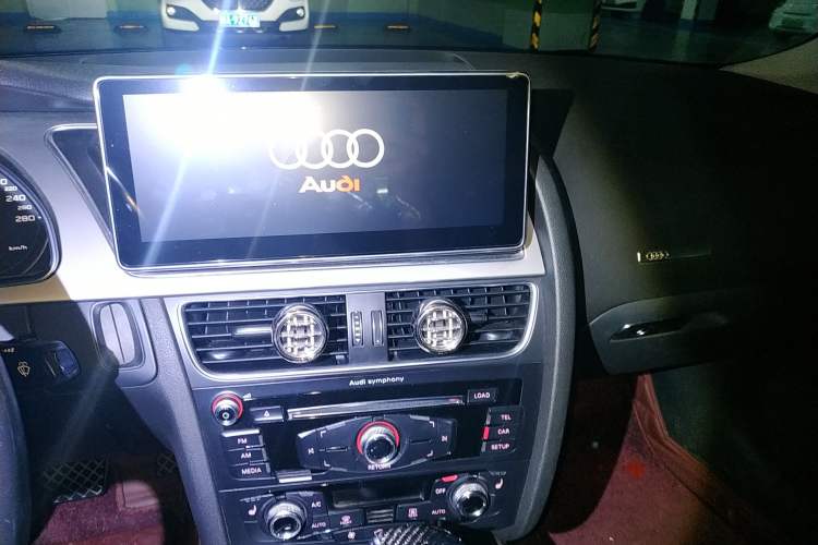 Used Audi A5 2014 Sportback 45 TFSI Audio And AC Panel